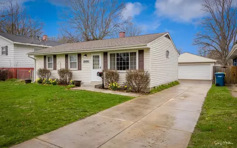 1006 E Oak St, Griffith, IN 46319 photo 1