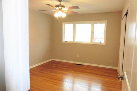 9306 Walnut Dr, Munster, IN 46321 photo 17