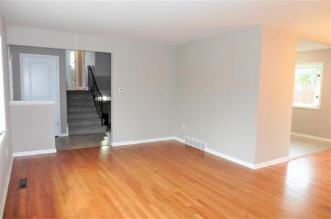 9306 Walnut Dr, Munster, IN 46321 photo 7