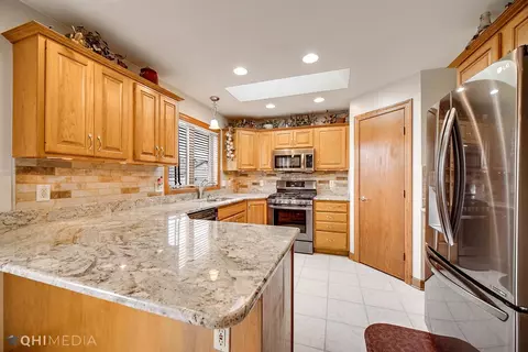 9214 Maple Ct, Saint John, IN 46373 photo 11