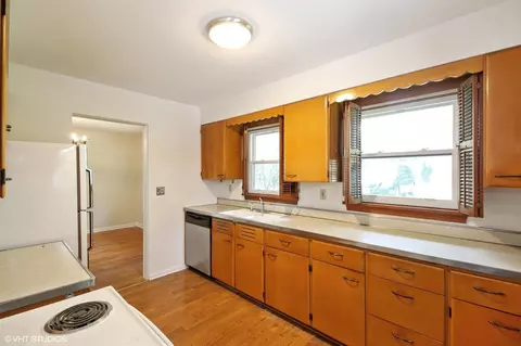8630 Maple Ave, Gary, IN 46403 photo 6