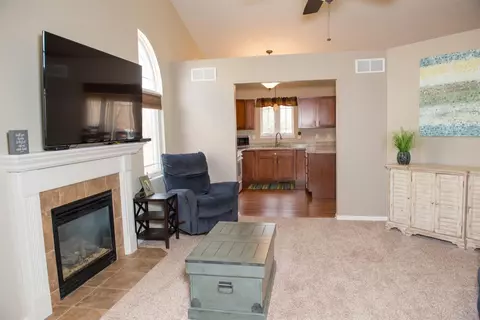 2339 Legend Cir, Chesterton, IN 46304 photo 9