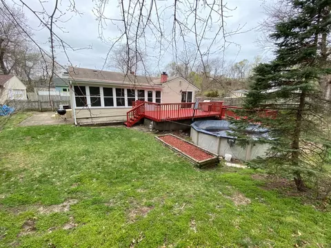 7301 Locust Ave, Gary, IN 46403 photo 2