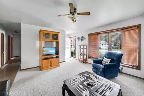 534 N Colfax St, Griffith, IN 46319 photo 2