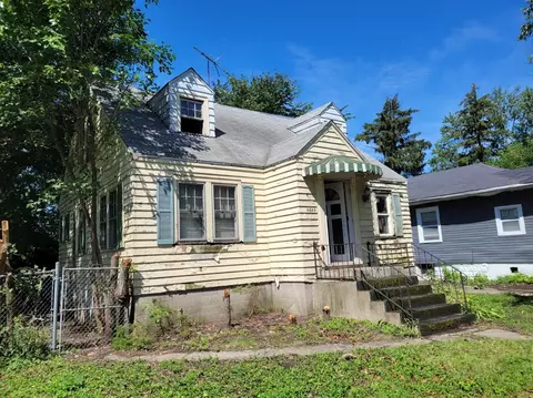 4644 Delaware St, Gary, IN 46409 photo 2