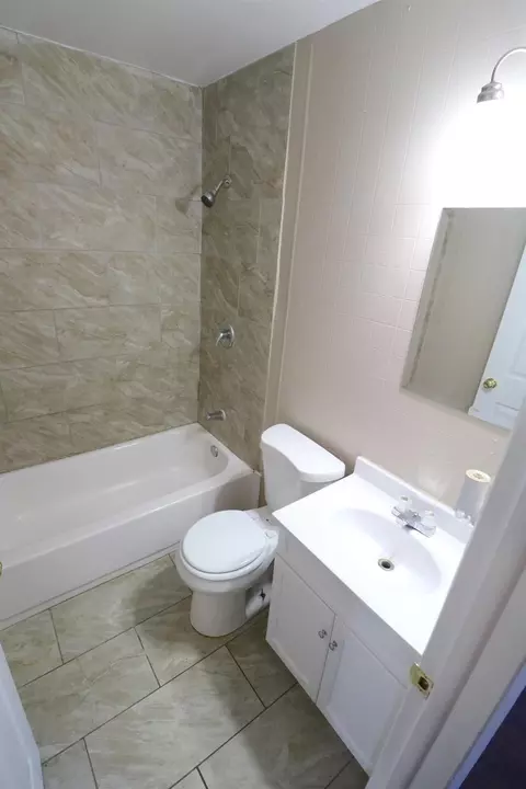 4209 E 5th Pl, Gary, IN 46403 photo 3