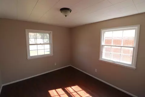 4209 E 5th Pl, Gary, IN 46403 photo 11