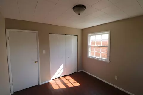 4209 E 5th Pl, Gary, IN 46403 photo 14