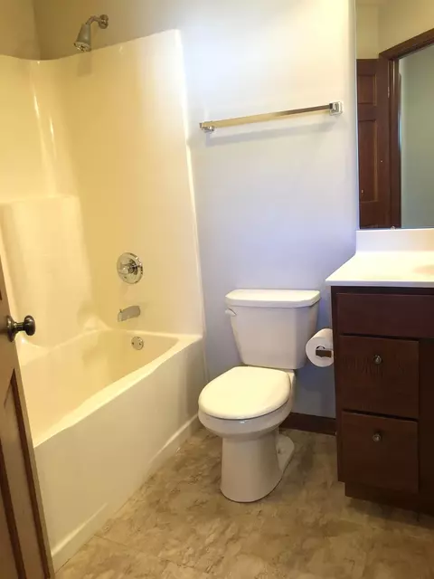 3809 Windslow Dr, Valparaiso, IN 46383 photo 7