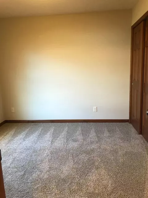 3809 Windslow Dr, Valparaiso, IN 46383 photo 8
