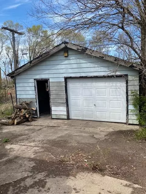 4912 E 10th Ave, Gary, IN 46403 photo 9