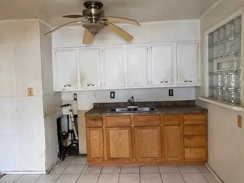 4912 E 10th Ave, Gary, IN 46403 photo 7
