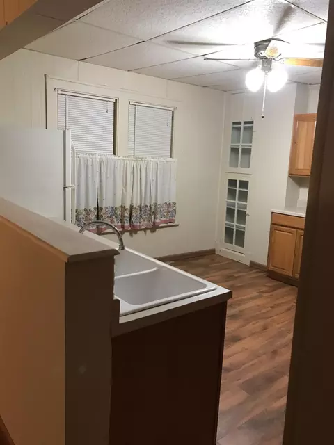 515 E North St, Crown Point, IN 46307 photo 9