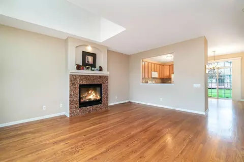 530 Cochran Dr, Crown Point, IN 46307 photo 4