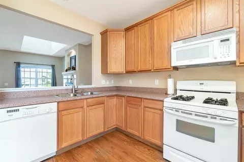 530 Cochran Dr, Crown Point, IN 46307 photo 9