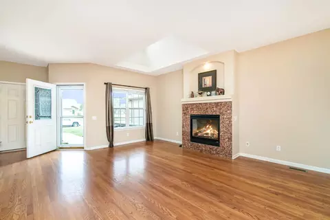 530 Cochran Dr, Crown Point, IN 46307 photo 6