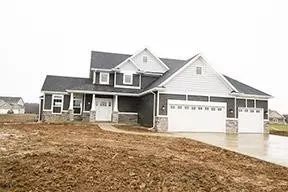 3910 Crown Dr, Valparaiso, IN 46383 photo 1