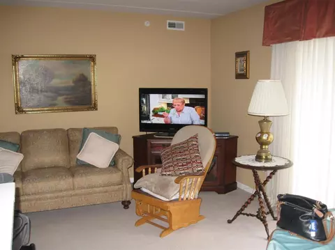 401 Swan Dr #1-B, Dyer, IN 46311 photo 5