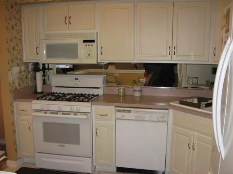 401 Swan Dr #1-B, Dyer, IN 46311 photo 9
