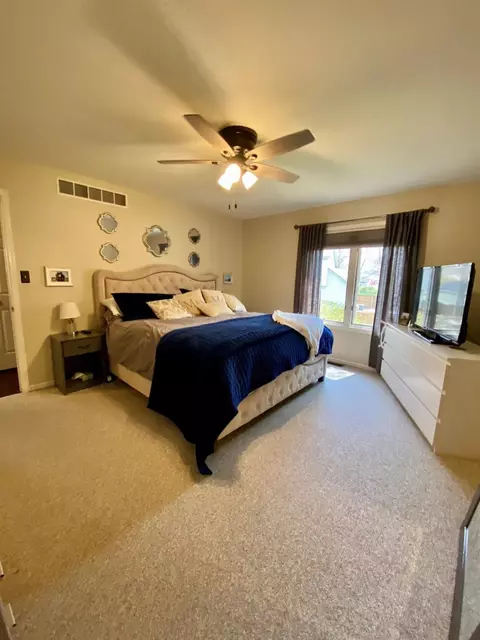 796 Cove Cir, Porter, IN 46304 photo 13