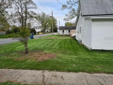 701 E Beaver St, Morocco, IN 47963 photo 3