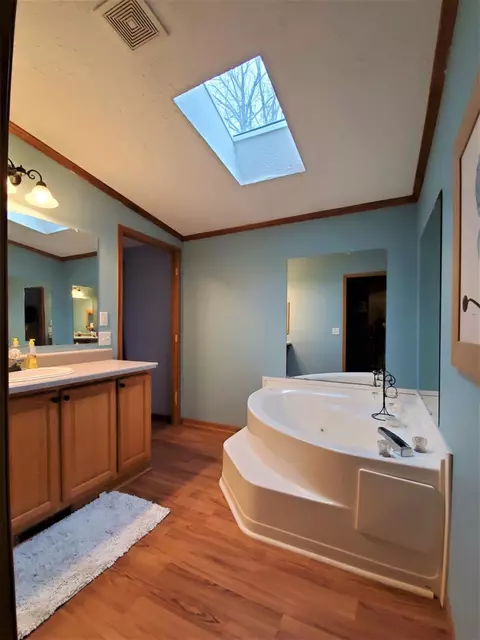 11423 N 215, De Motte, IN 46310 photo 13