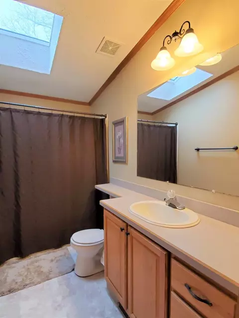 11423 N 215, De Motte, IN 46310 photo 11