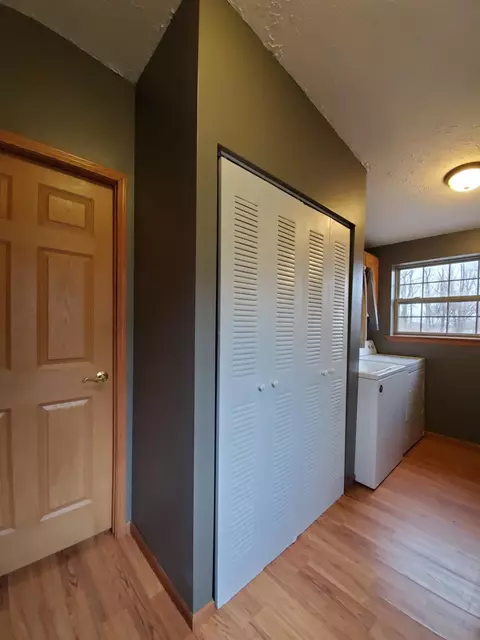 11423 N 215, De Motte, IN 46310 photo 15