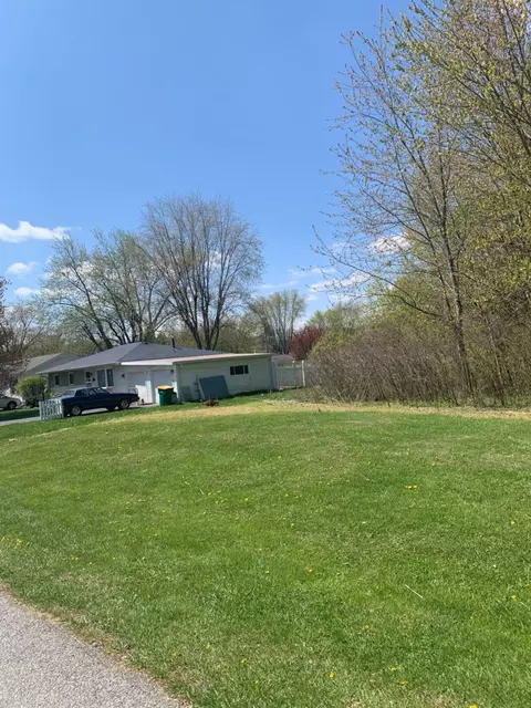 10 S Biscayne St, Valparaiso, IN 46385 photo 1