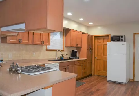 1438 John St, Whiting, IN 46394 photo 6
