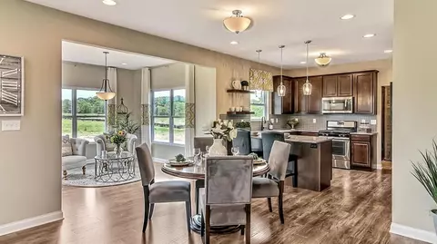 5767 Burr Ridge Cir, Crown Point, IN 46307 photo 9