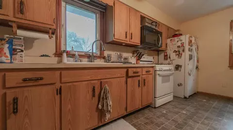 1743 W 46th Ave, Griffith, IN 46319 photo 6