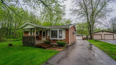 1743 W 46th Ave, Griffith, IN 46319 photo 2