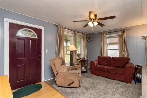 8 Lincoln St, Porter, IN 46304 photo 4