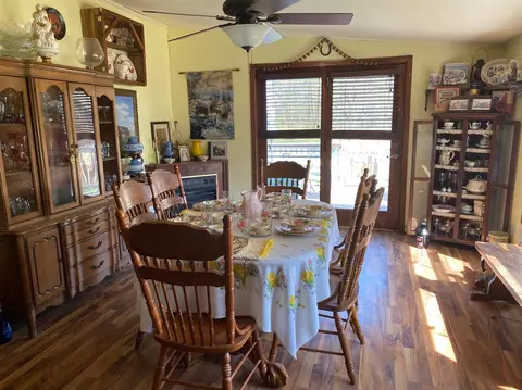 102 E Carter St, Wheatfield, IN 46392 photo 6