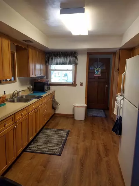 307 Apache Ln, Lowell, IN 46356 photo 3