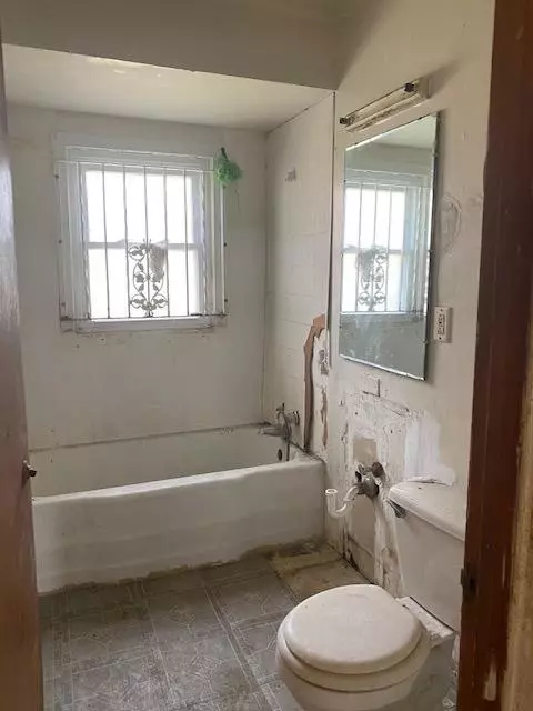 1029 Utah St, Gary, IN 46403 photo 6