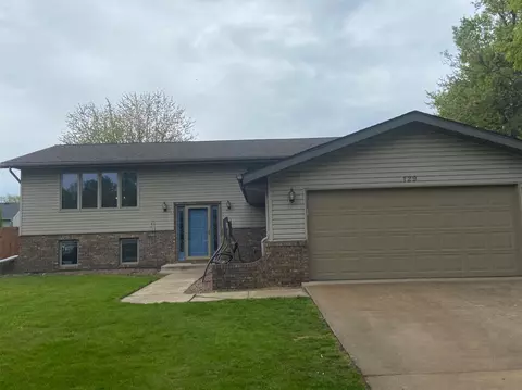 129 N Elgin St, Griffith, IN 46319 photo 1
