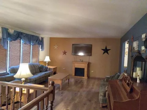 129 N Elgin St, Griffith, IN 46319 photo 6