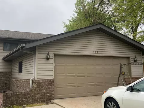 129 N Elgin St, Griffith, IN 46319 photo 2