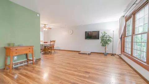 446 N True St, Griffith, IN 46319 photo 4