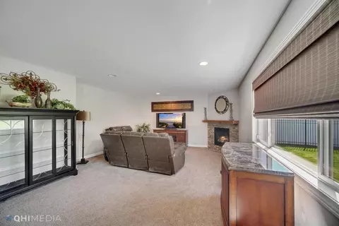 1143 Jeanne Ct, Crown Point, IN 46307 photo 8