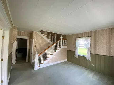 206 E Bates St, Hebron, IN 46341 photo 3
