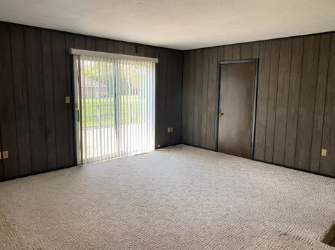 206 E Bates St, Hebron, IN 46341 photo 14