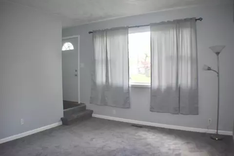 415 N Elmer St, Griffith, IN 46319 photo 3