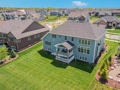 9809 Tall Grass Trl, Saint John, IN 46373 photo 4