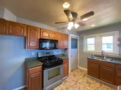 511 Spruce St, Hammond, IN 46324 photo 9