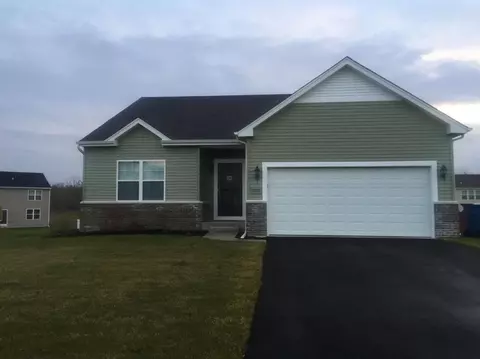 17171 Ben Franklin Dr, Lowell, IN 46356 photo 1