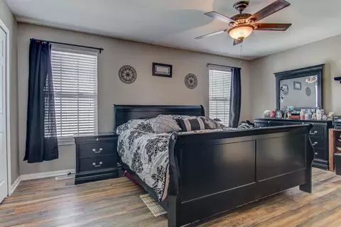 923 Flagstone Dr, Dyer, IN 46311 photo 9