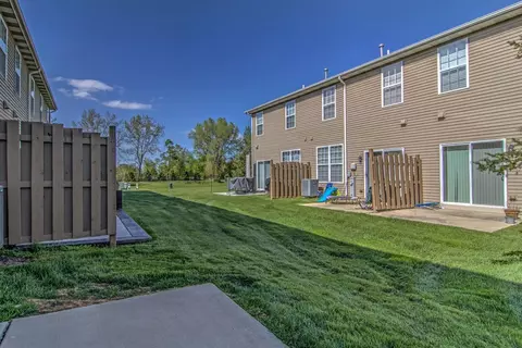 923 Flagstone Dr, Dyer, IN 46311 photo 13